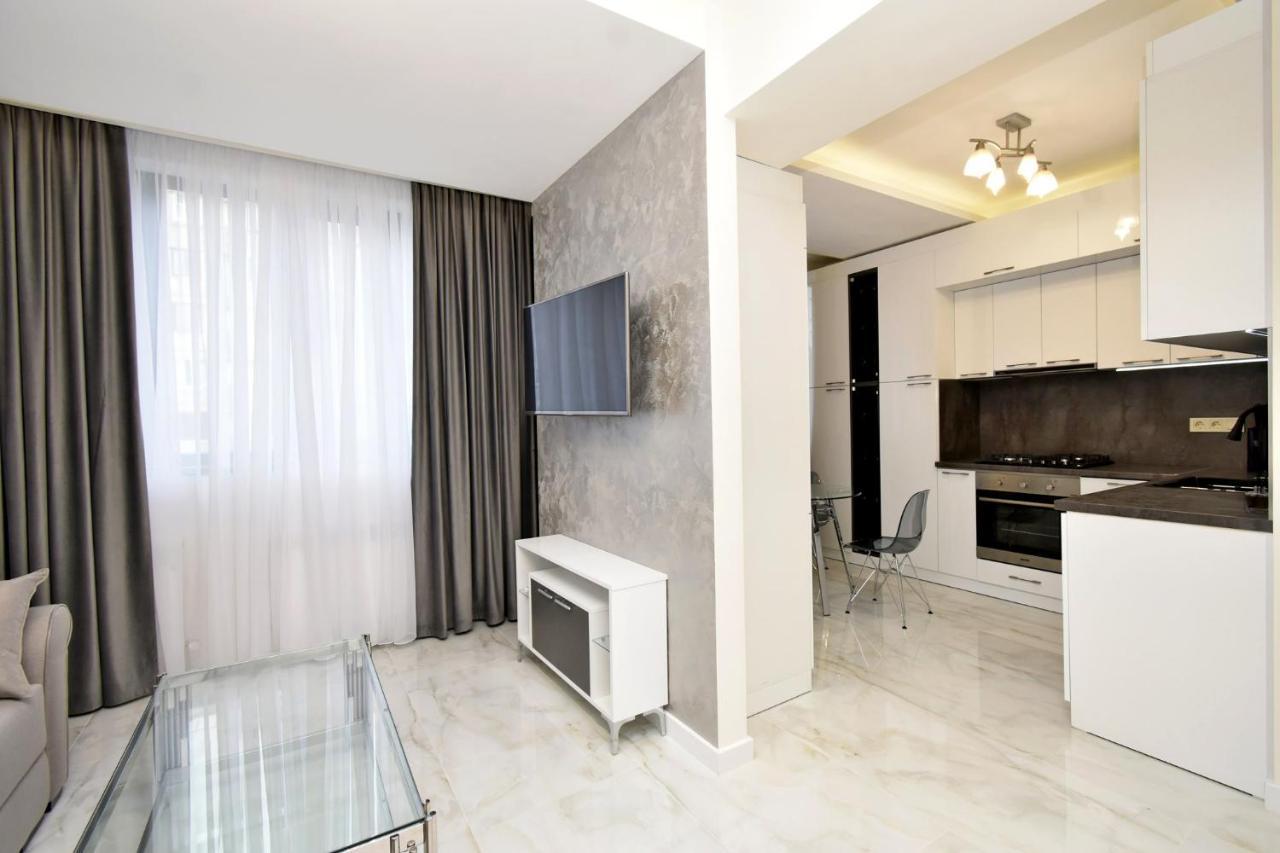Apart House In Centr Koghbaci Strit Erevan Exterior foto