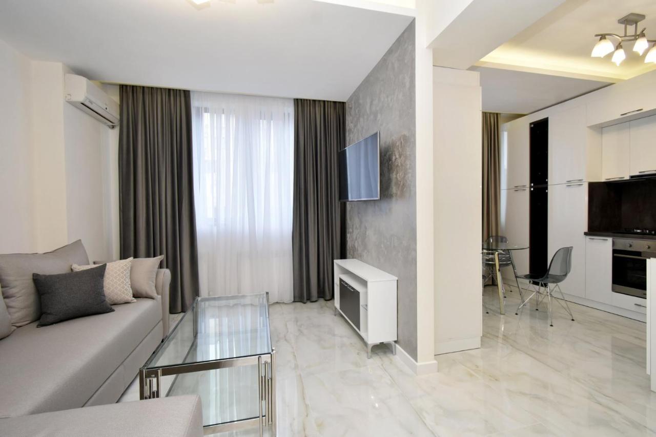 Apart House In Centr Koghbaci Strit Erevan Exterior foto